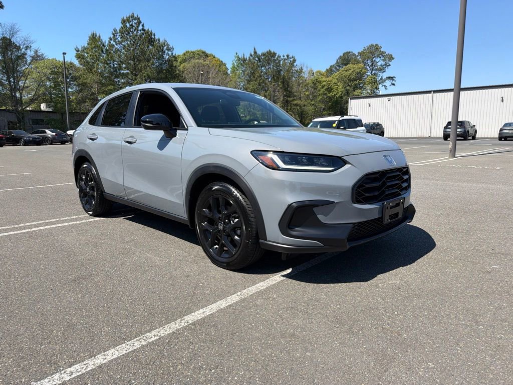Certified 2025 Honda HR-V Sport image 4