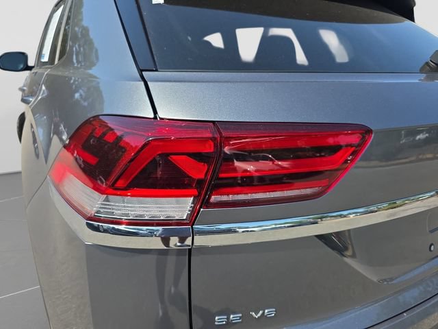 Used 2023 Volkswagen Atlas Cross Sport SE FWD image 37