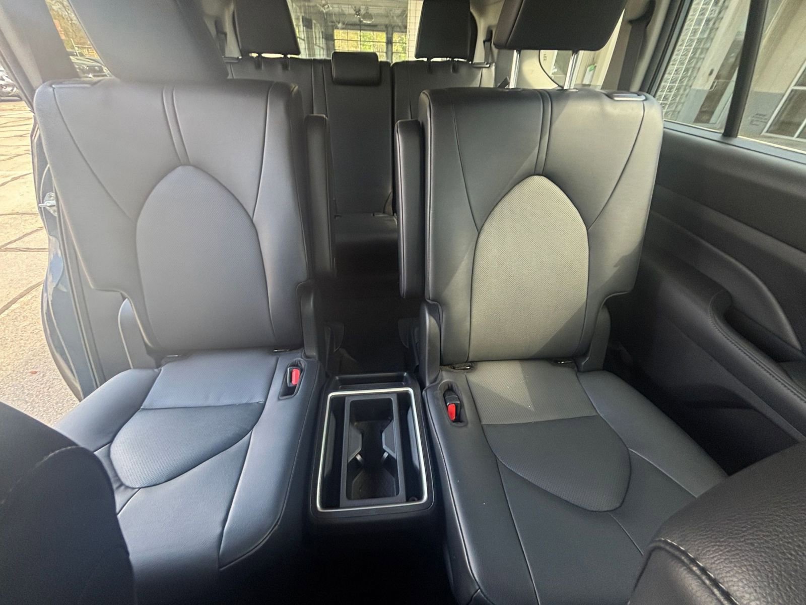 Used 2025 Toyota Grand Highlander FWD image 39