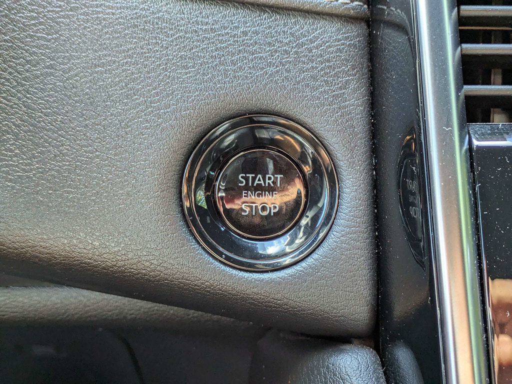 Used 2025 Nissan Armada Platinum w/ Convenience Package RWD image 34
