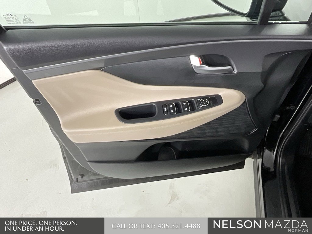 Used 2023 Hyundai Santa Fe SE image 16