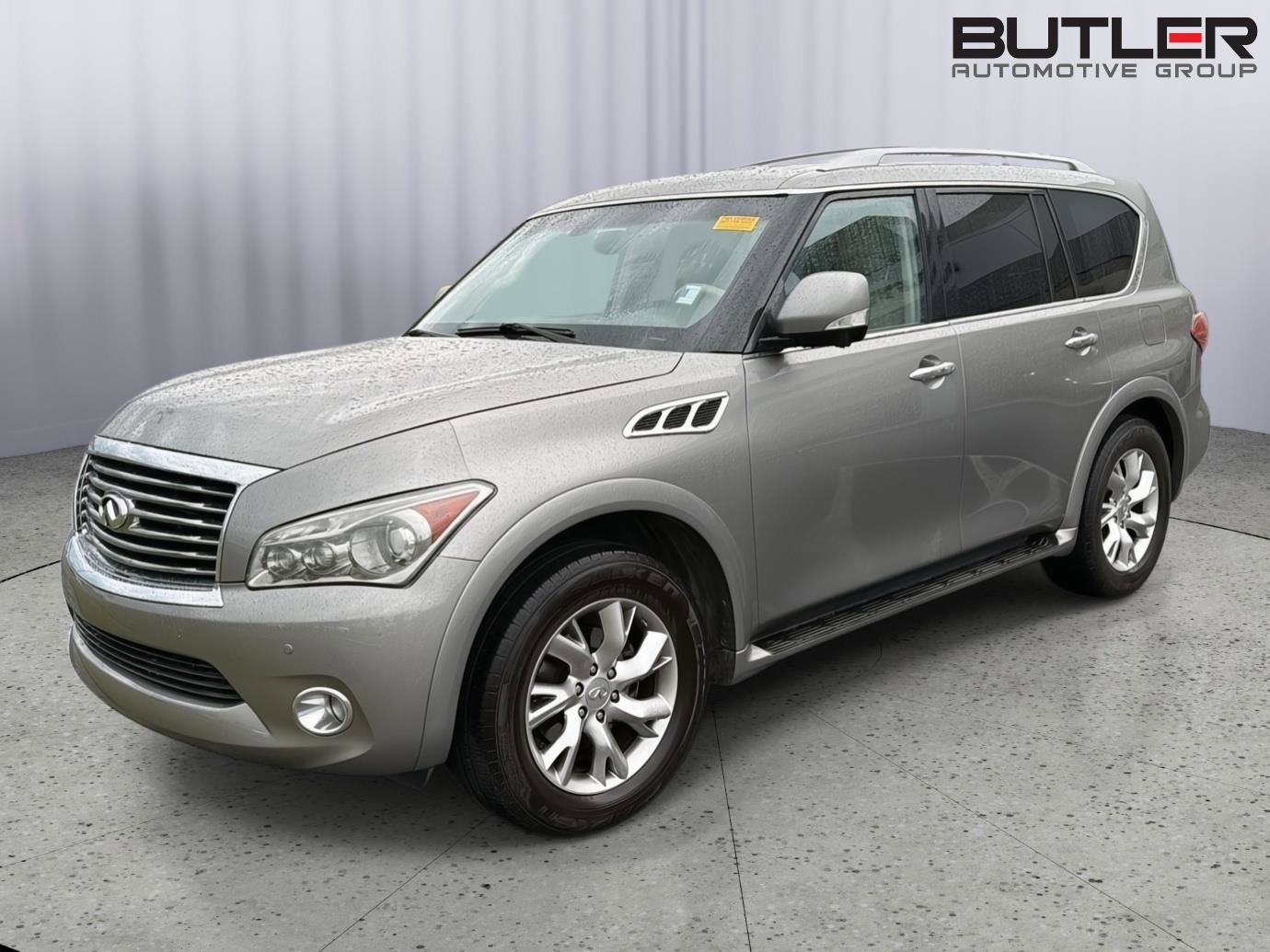 Used 2013 INFINITI QX56 4WD image 2