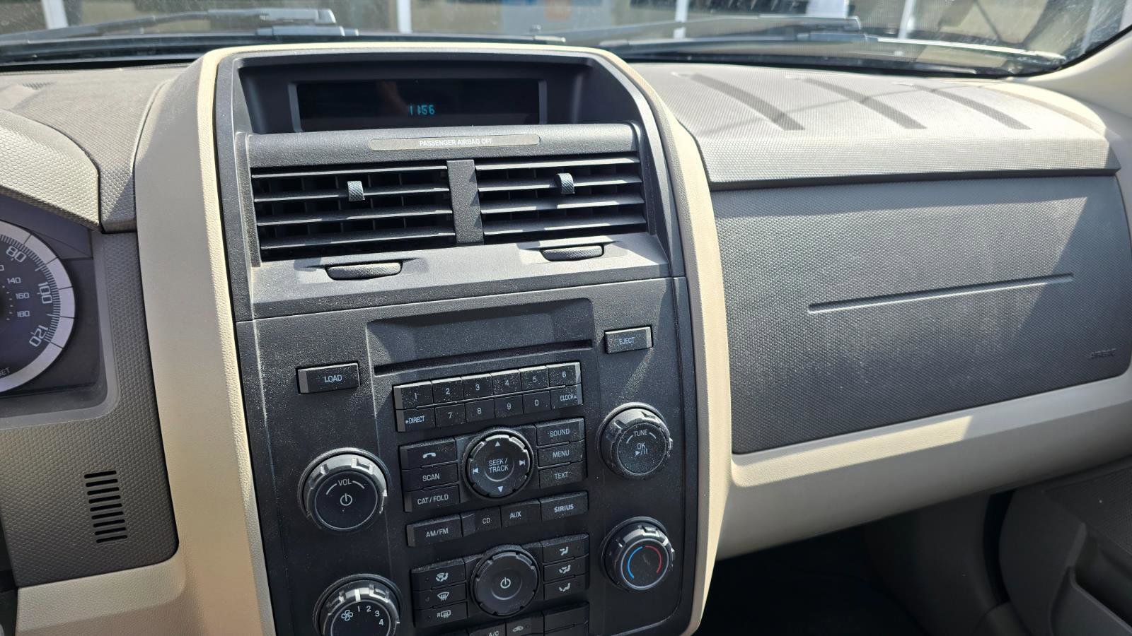 Used 2009 Ford Escape XLS FWD image 7