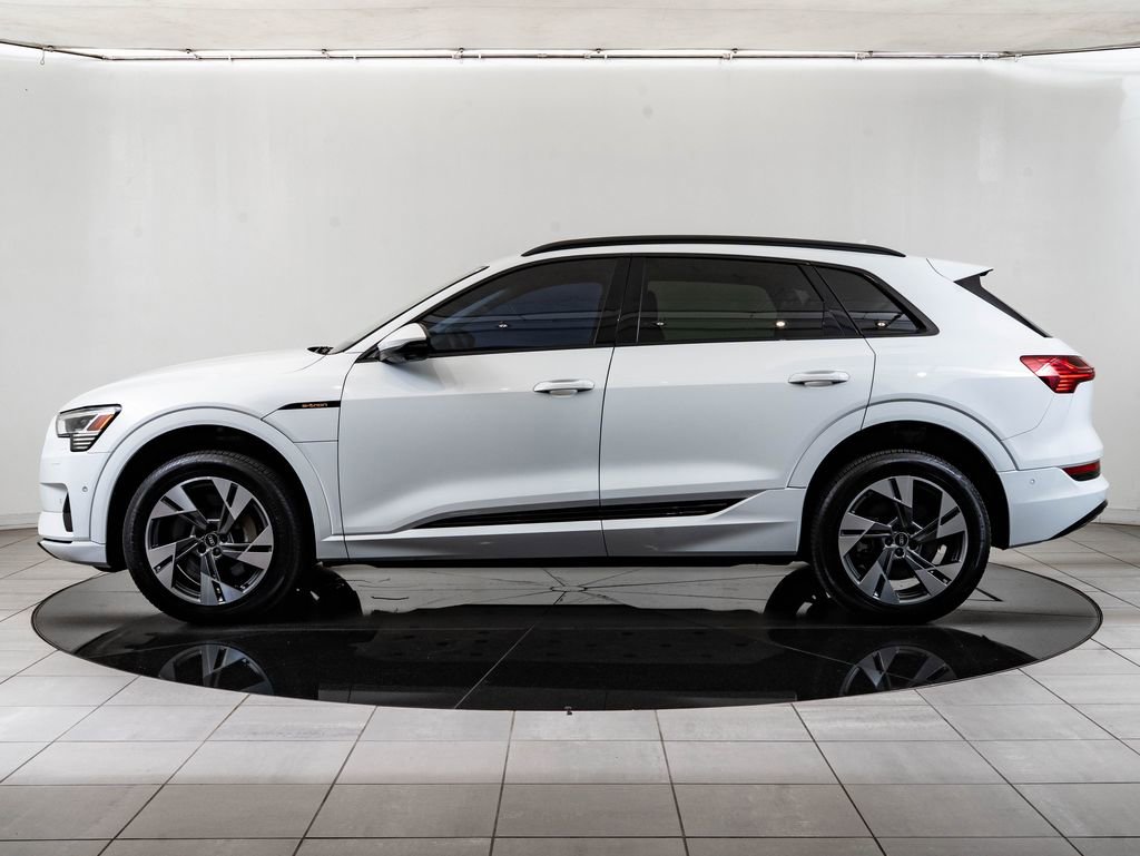 Used 2021 Audi e-tron Premium w/ Convenience Plus Package AWD/4WD image 5