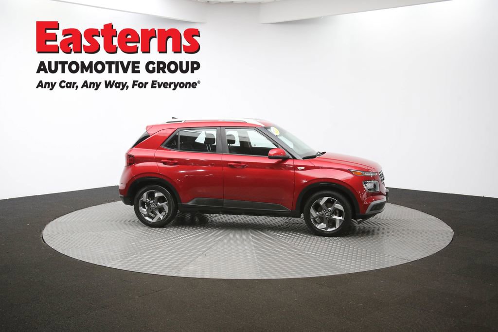 Used 2022 Hyundai Venue SEL image 97