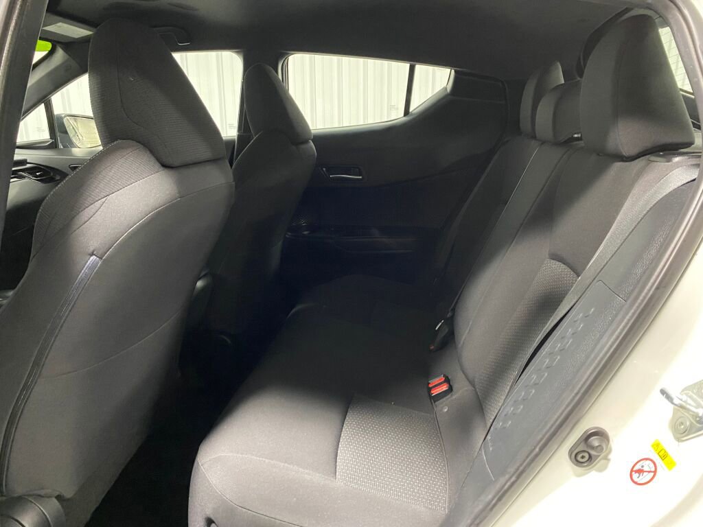Used 2018 Toyota C-HR XLE image 10