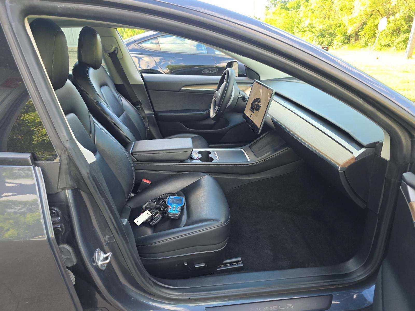 Used 2022 Tesla Model 3 RWD image 13