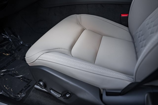 New 2026 Volvo XC60 B5 Plus w/ Protection Package Premier image 35