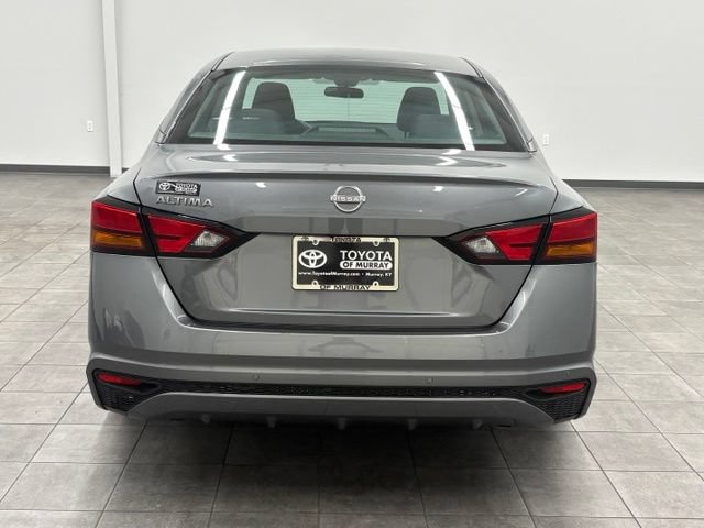 Used 2024 Nissan Altima 2.5 S FWD image 3