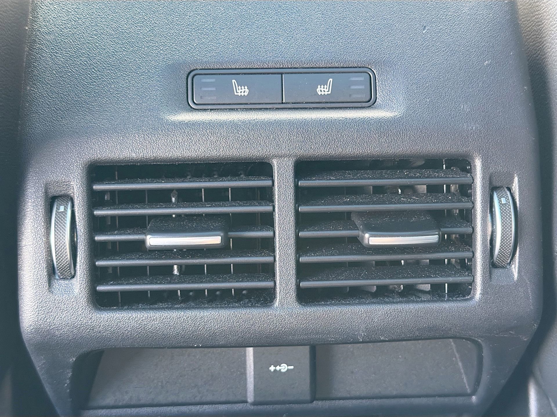 Used 2022 Jaguar E-PACE SE image 20