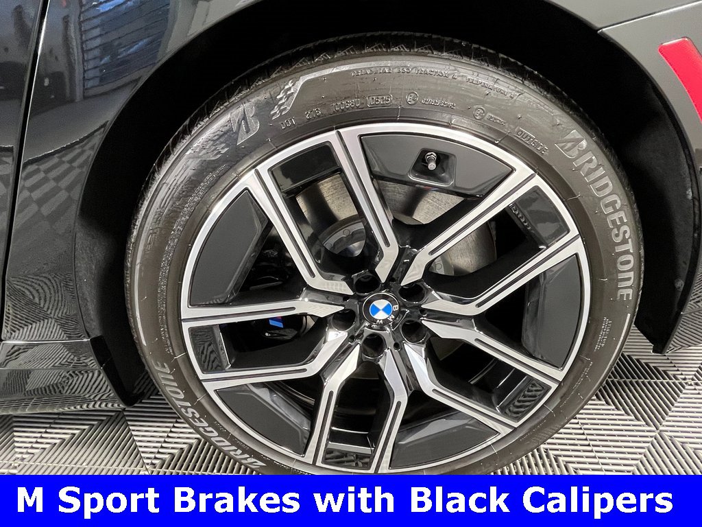 Used 2025 BMW 760i xDrive 760i xDrive w/ Premium Package image 14