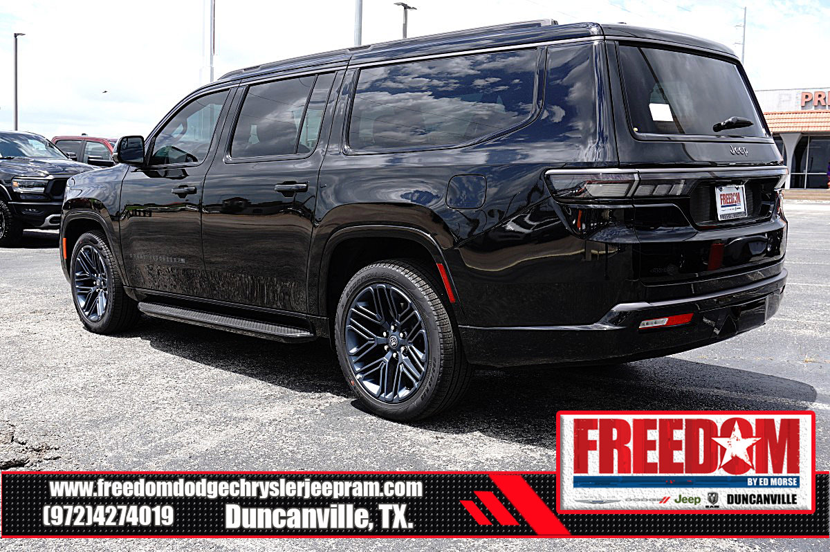 New 2026 Jeep Grand Wagoneer L 4WD image 3