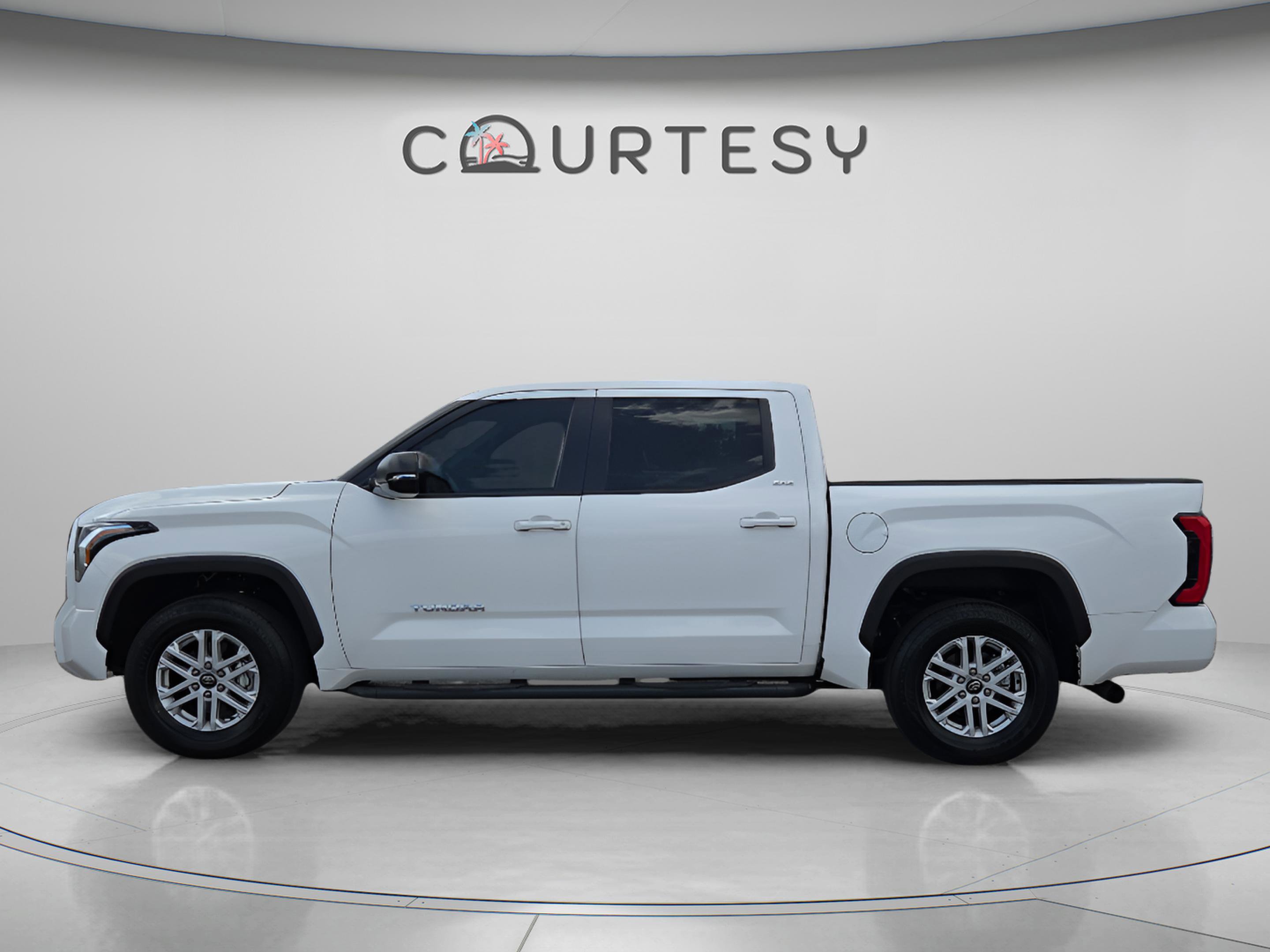 Certified 2025 Toyota Tundra SR5 w/ SR5 Premium Package RWD image 2