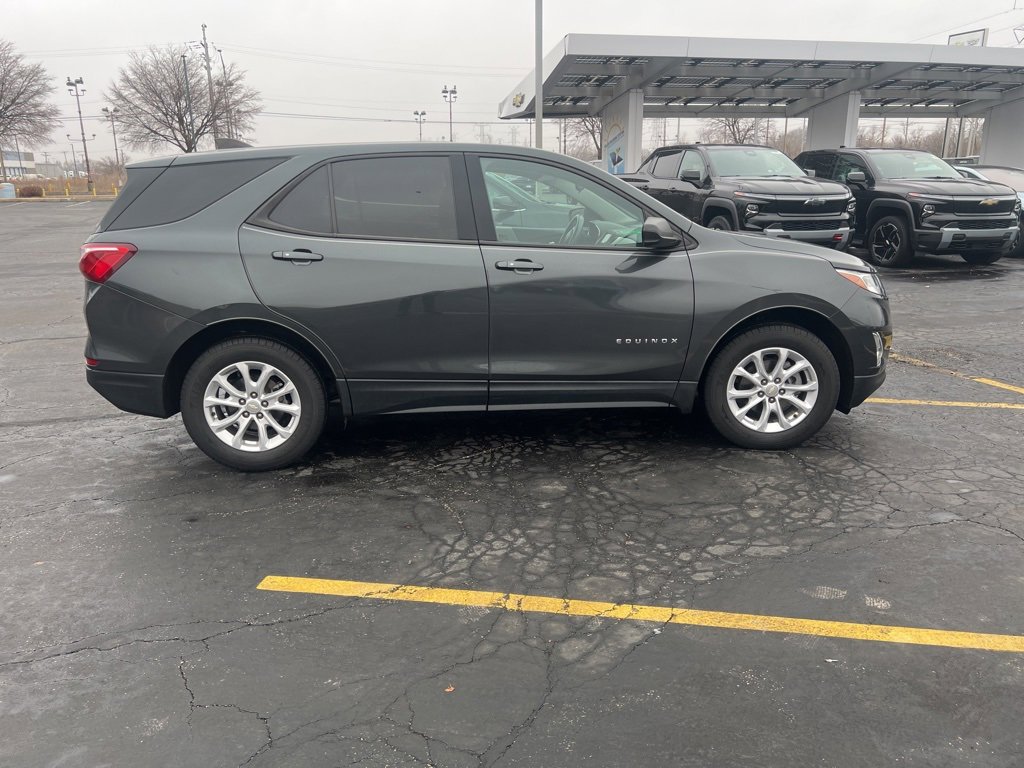 Used 2019 Chevrolet Equinox LS w/ LS Convenience Package image 1