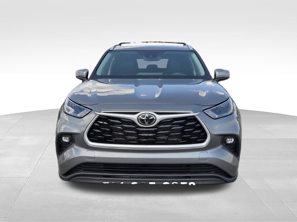 Used 2026 Toyota Highlander XLE AWD/4WD image 9
