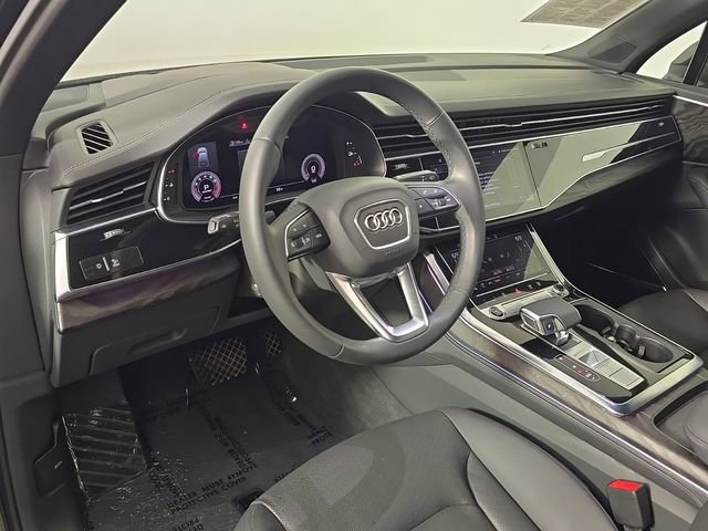 Used 2023 Audi Q7 3.0T Prestige image 4