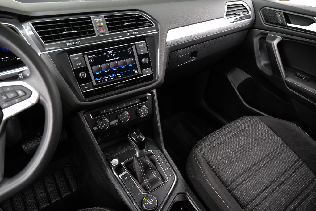 Used 2023 Volkswagen Tiguan S AWD/4WD image 33