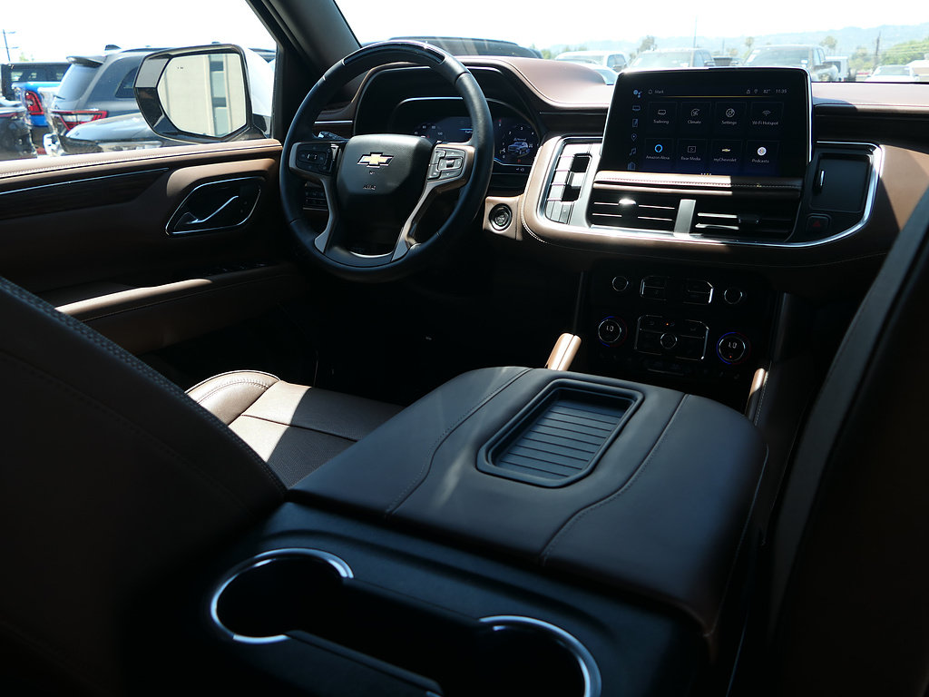 Used 2024 Chevrolet Suburban High Country w/ Advanced Technology Package AWD/4WD image 27