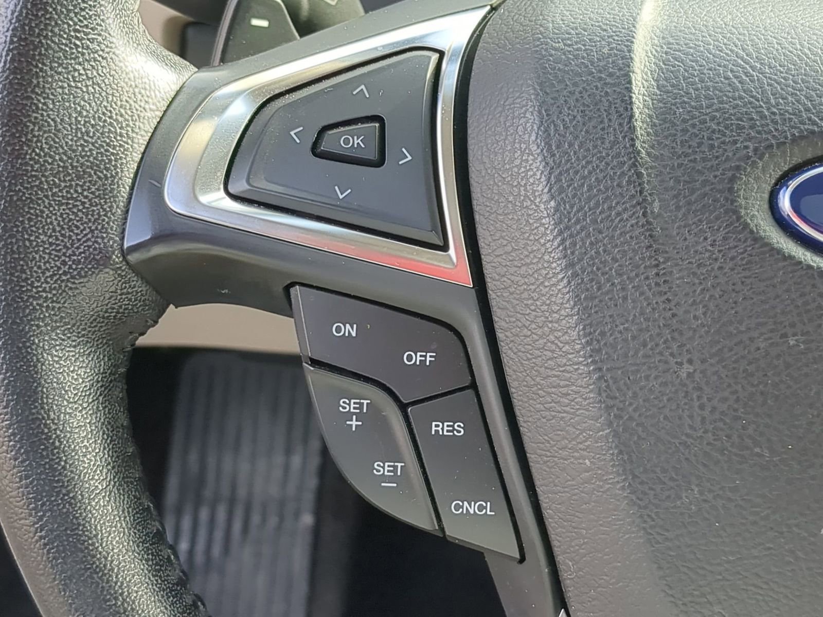 Used 2017 Ford Fusion SE image 26