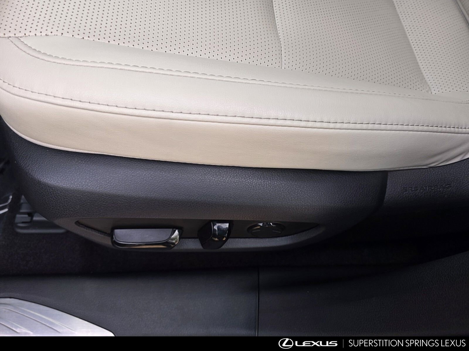 Used 2024 Lexus RX 350 Premium Plus w/ Convenience Package image 16