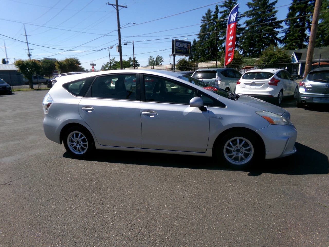 Used 2012 Toyota Prius V Three FWD image 3