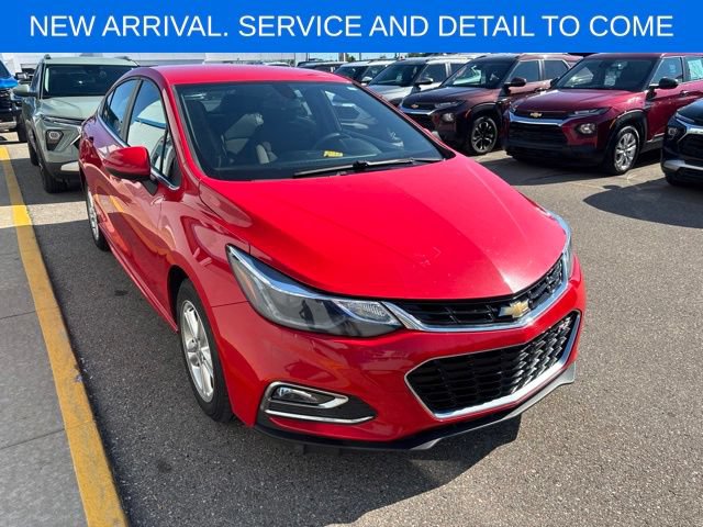 Used 2017 Chevrolet Cruze LT w/ Convenience Package FWD image 5