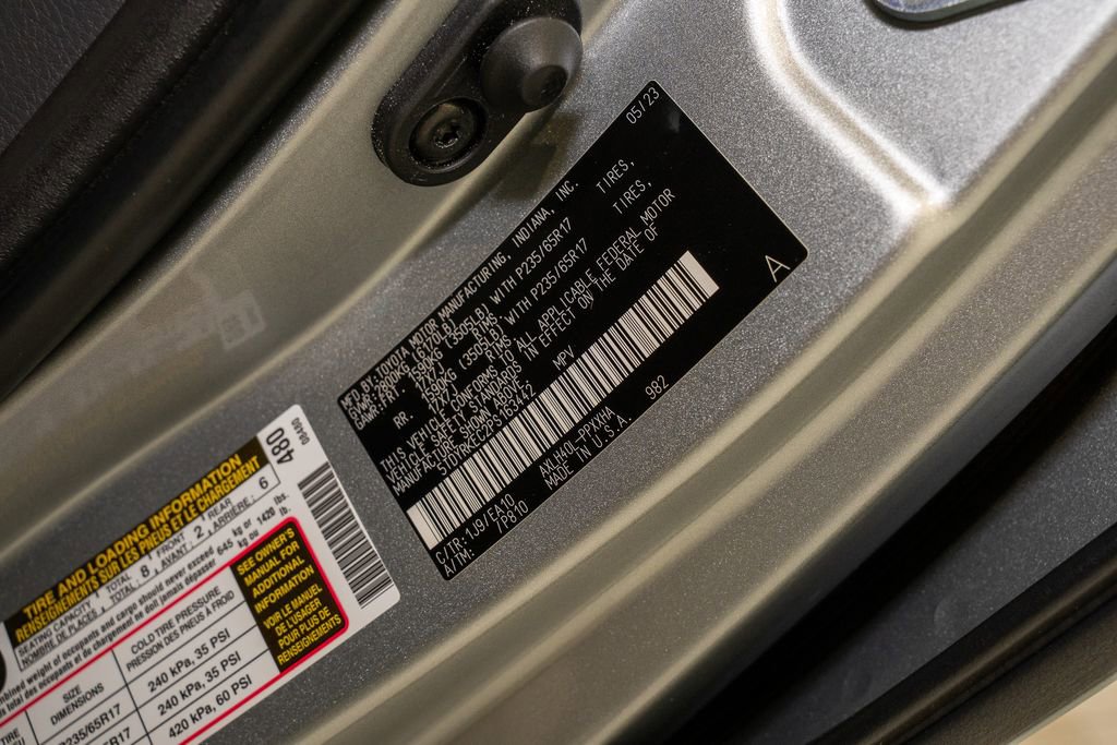 Certified 2023 Toyota Sienna XLE image 22