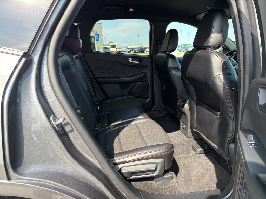 Certified 2024 Ford Escape ST-Line w/ Tech Pack #1 FWD image 18