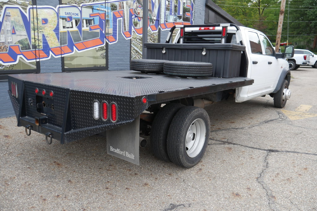 Used 2025 RAM 5500 Tradesman w/ Chrome Appearance Group AWD/4WD image 22