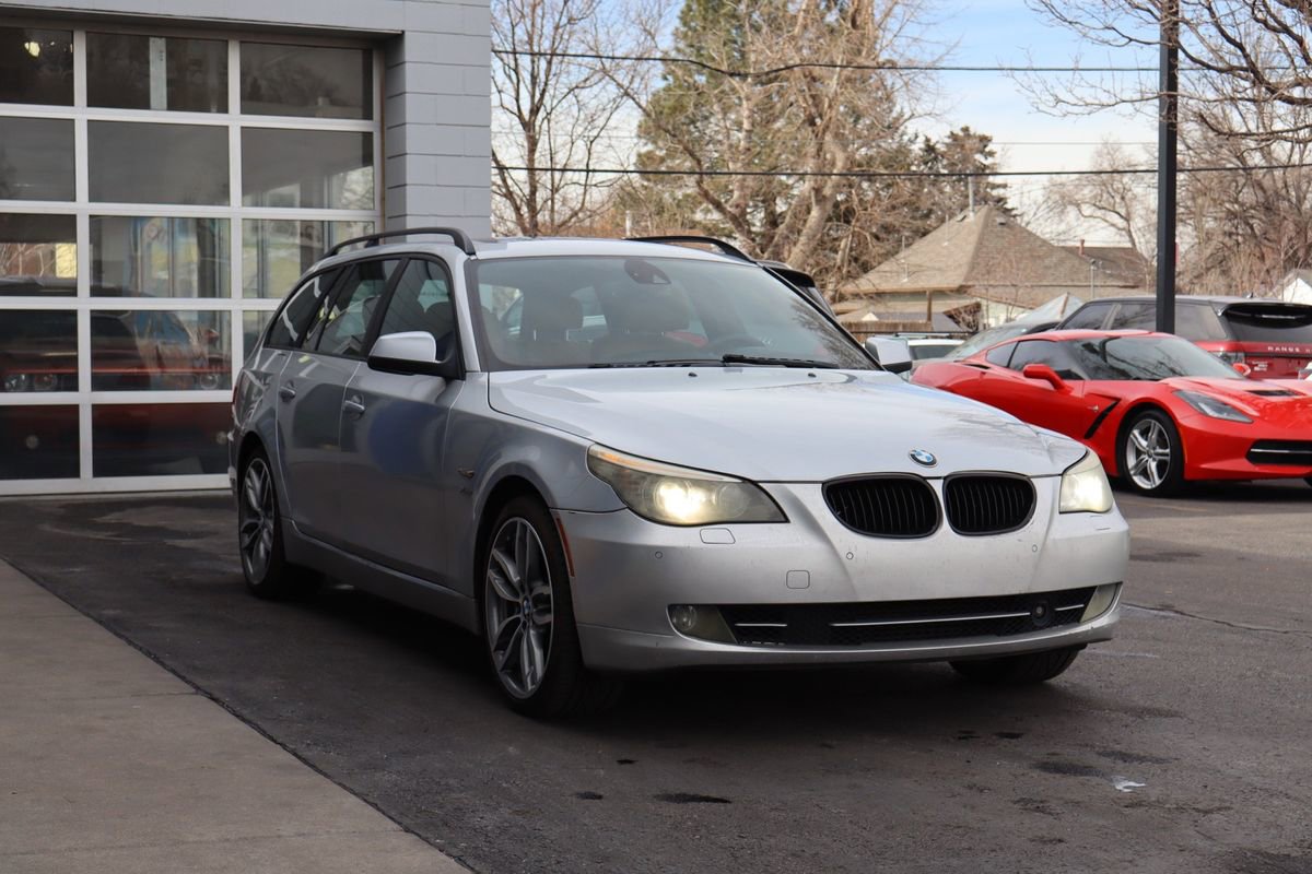 Used 2010 BMW 535i xDrive Wagon AWD/4WD image 6