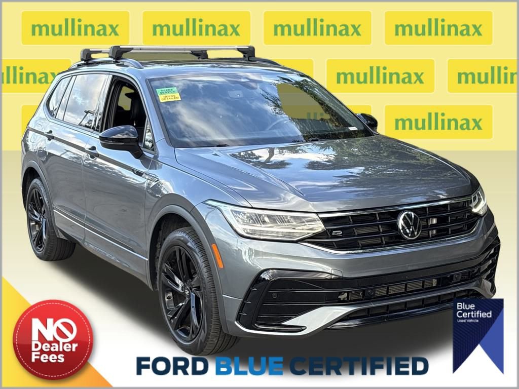 Used 2023 Volkswagen Tiguan SE R-Line image 1