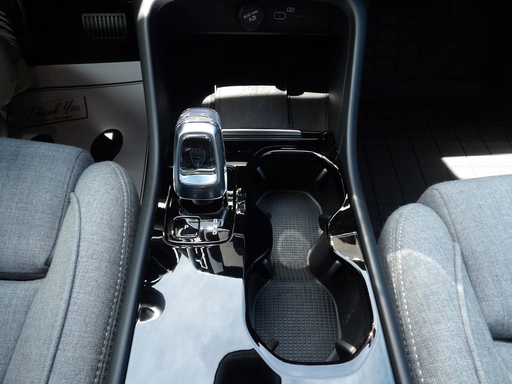 Certified 2023 Volvo C40 P8 Recharge Ultimate w/ Protection Package Premier AWD/4WD image 20