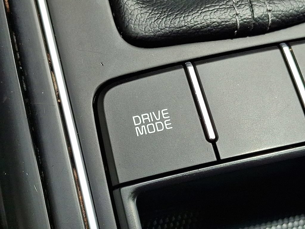 Used 2020 Kia Sorento S FWD image 24