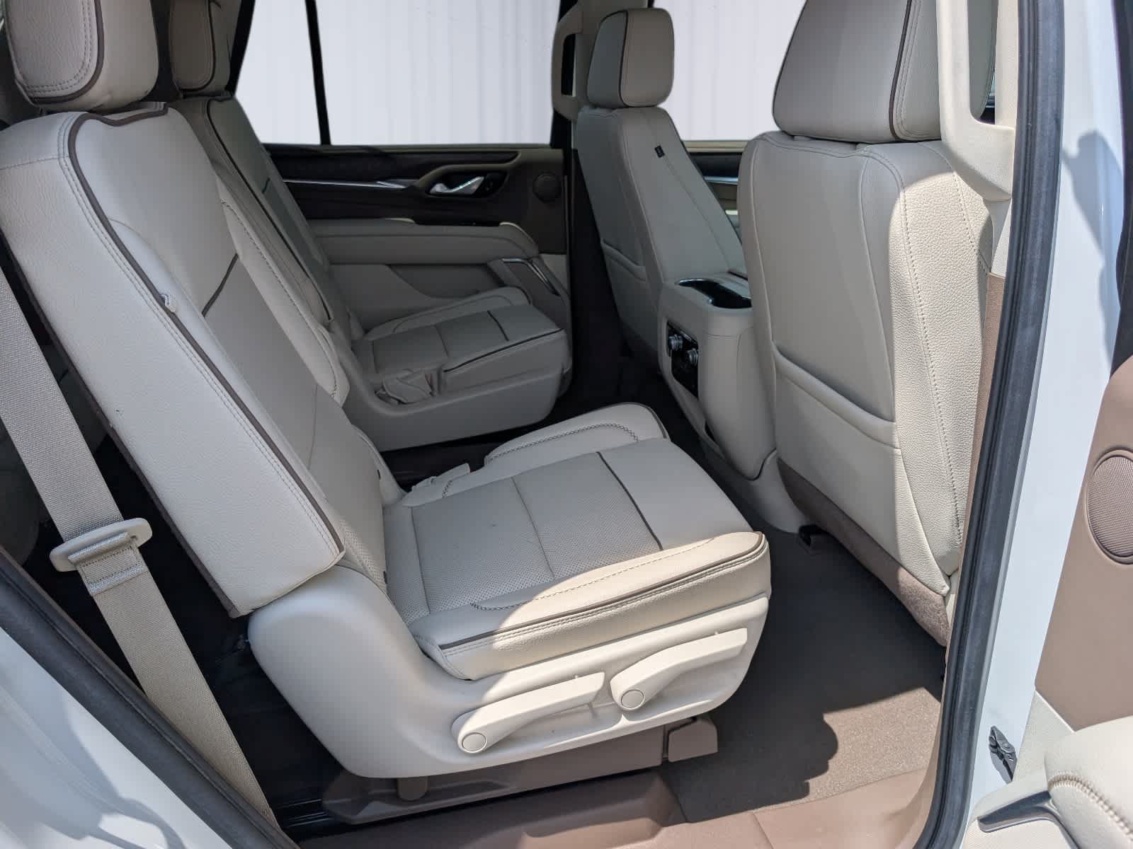 Certified 2022 GMC Yukon Denali AWD/4WD image 12