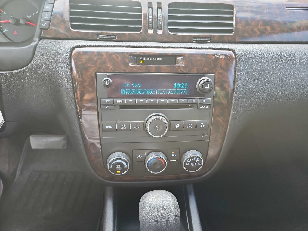 Used 2014 Chevrolet Impala Limited LS FWD image 16