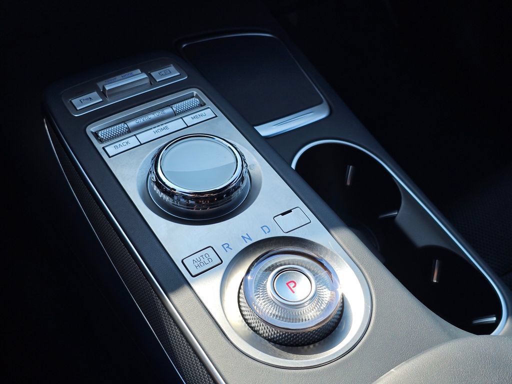 Certified 2025 Genesis GV70 3.5T Sport AWD/4WD image 19