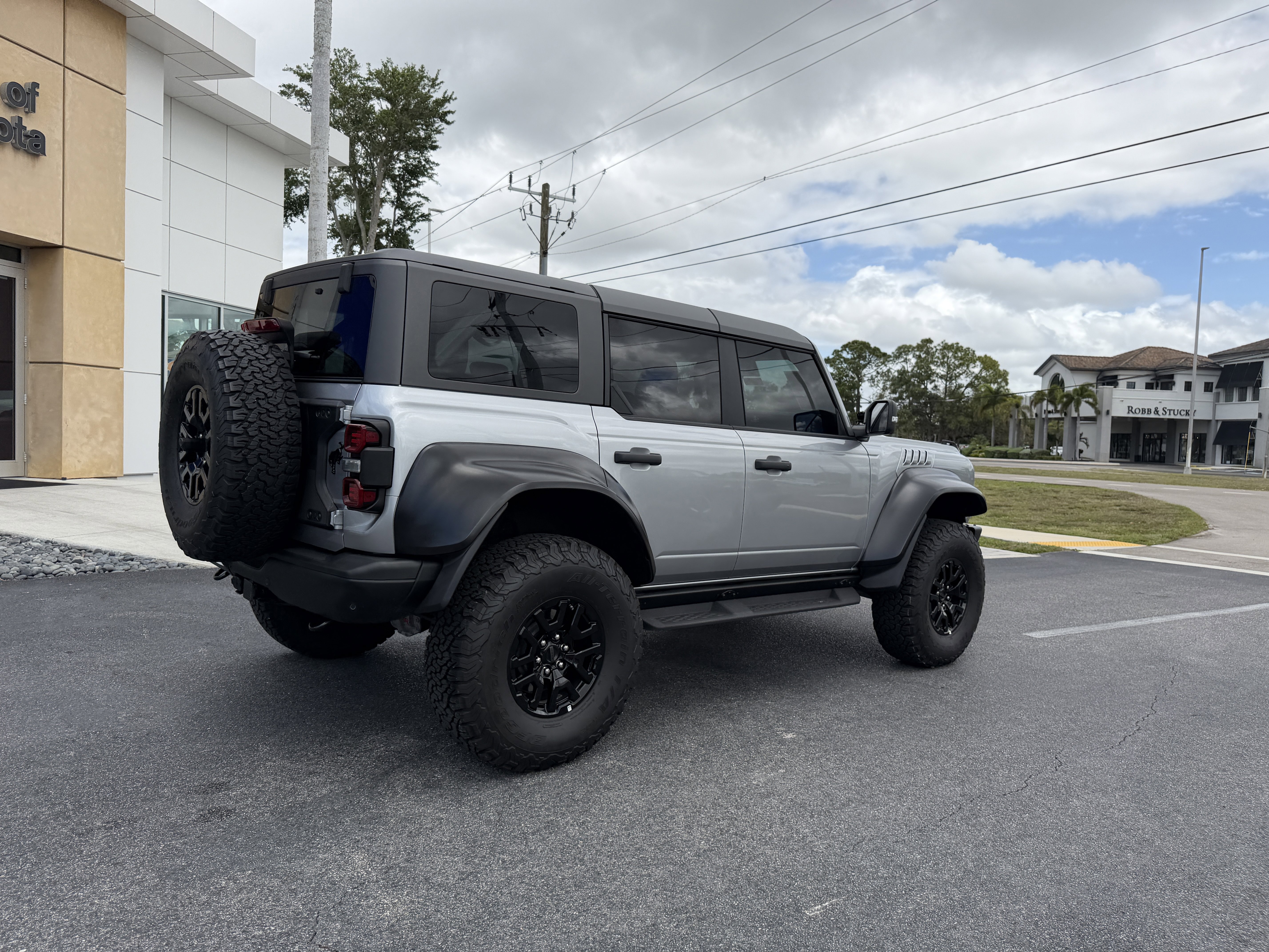 Used 2023 Ford Bronco Raptor image 3