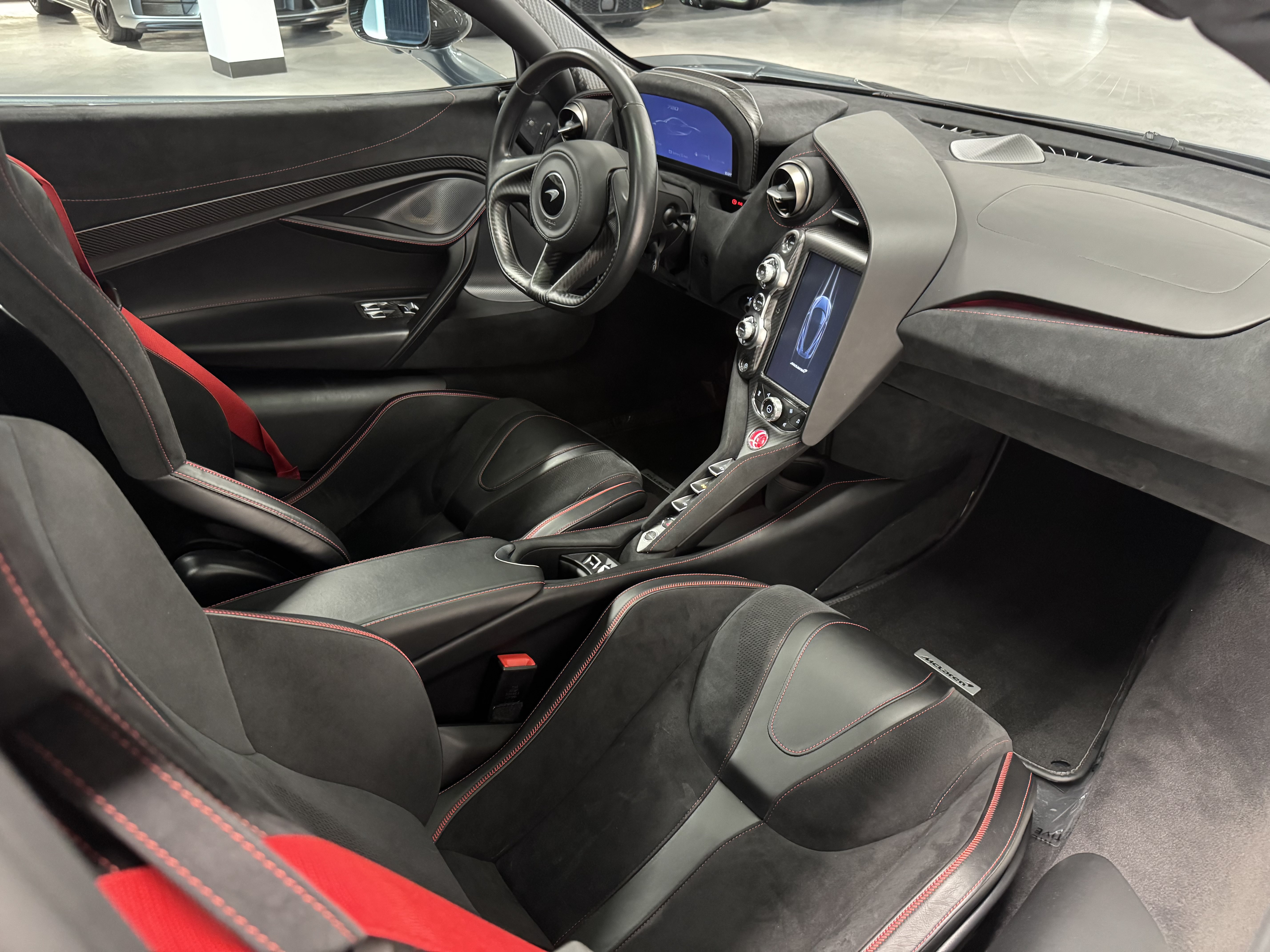 Used 2022 McLaren 720S Spider RWD image 14