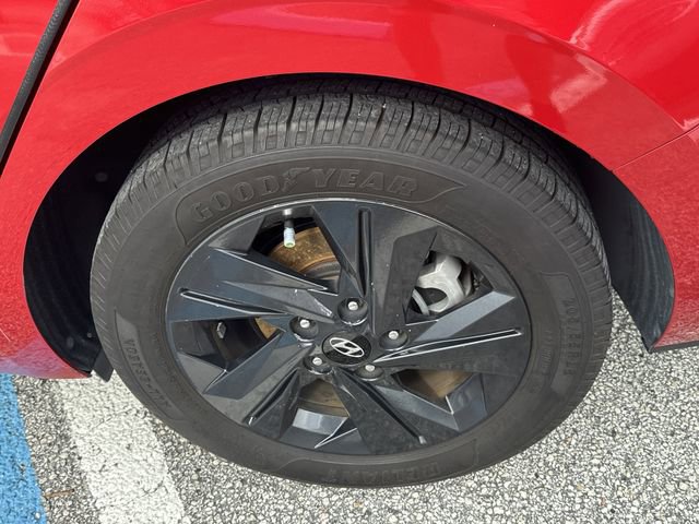 Certified 2021 Hyundai Elantra SEL image 10
