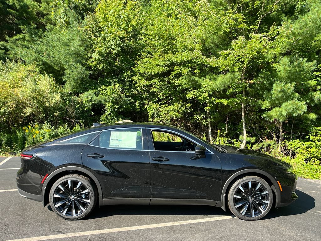 New 2026 Toyota Crown Platinum AWD/4WD image 6
