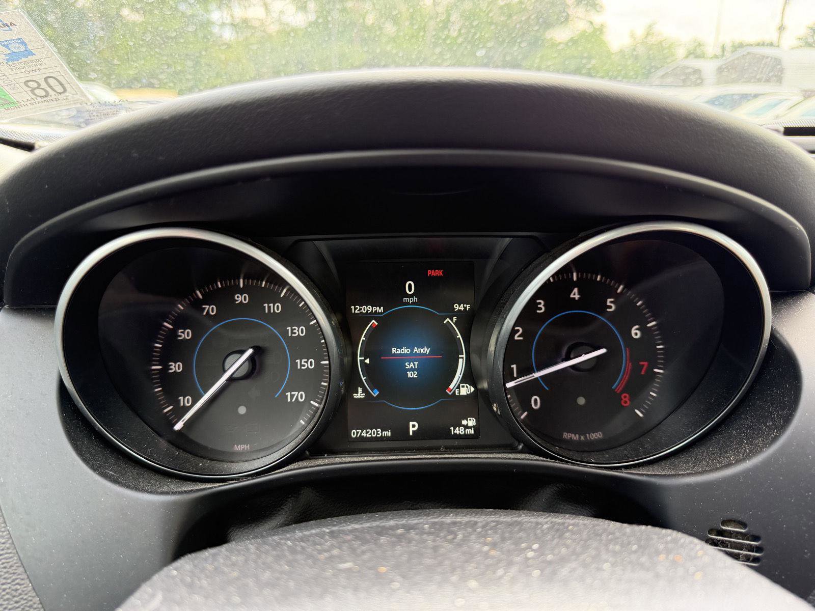 Used 2017 Jaguar XE Premium RWD image 11