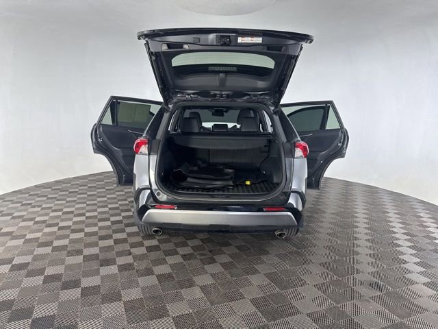 Used 2019 Toyota RAV4 XSE image 20