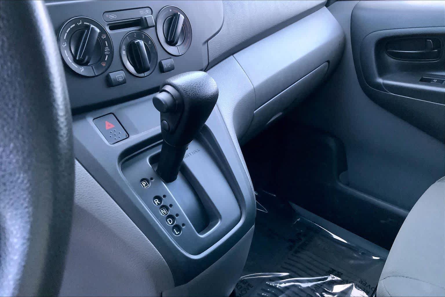 Used 2015 Nissan NV200 S w/ Cruise Control Package FWD image 14