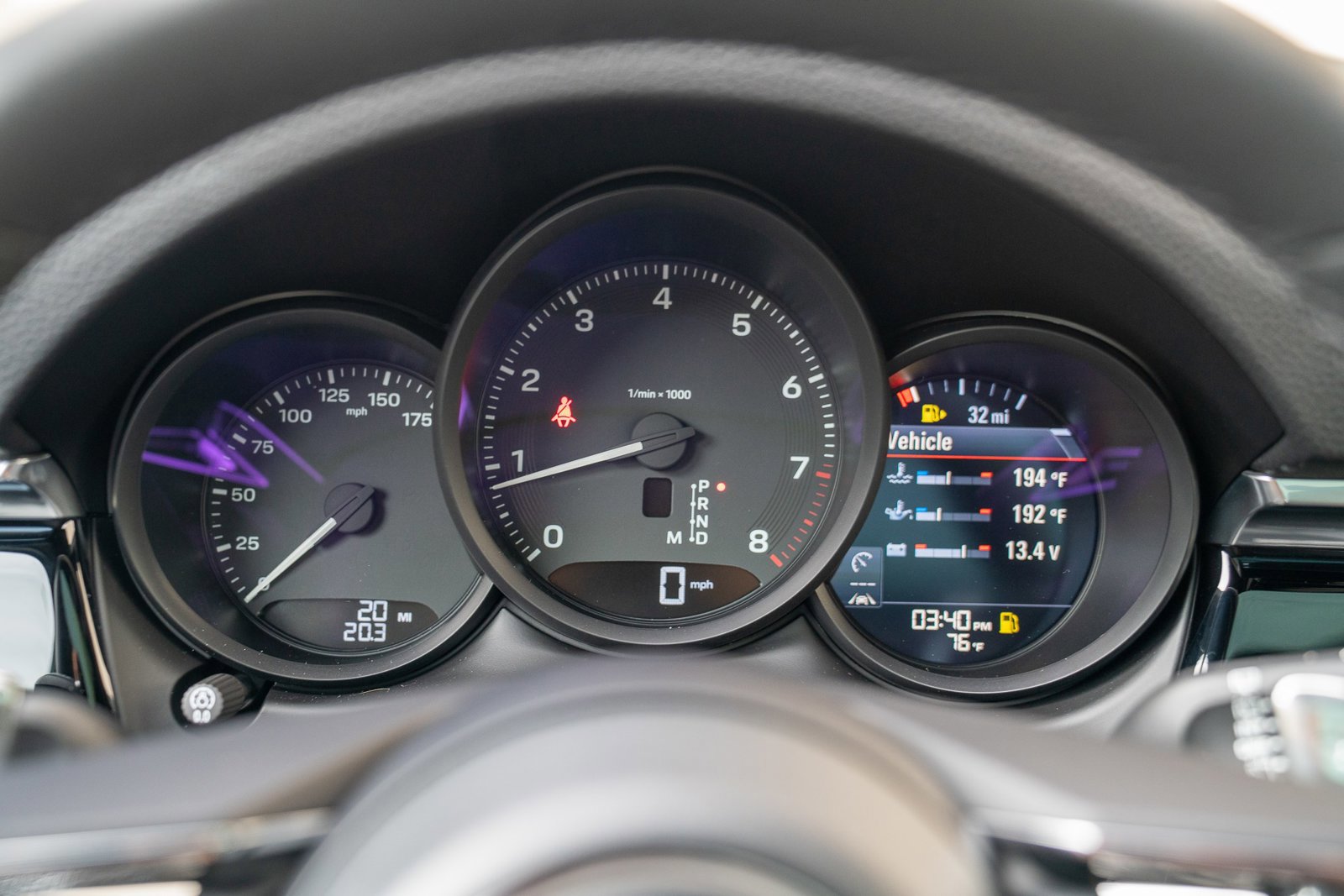 Certified 2025 Porsche Macan image 13