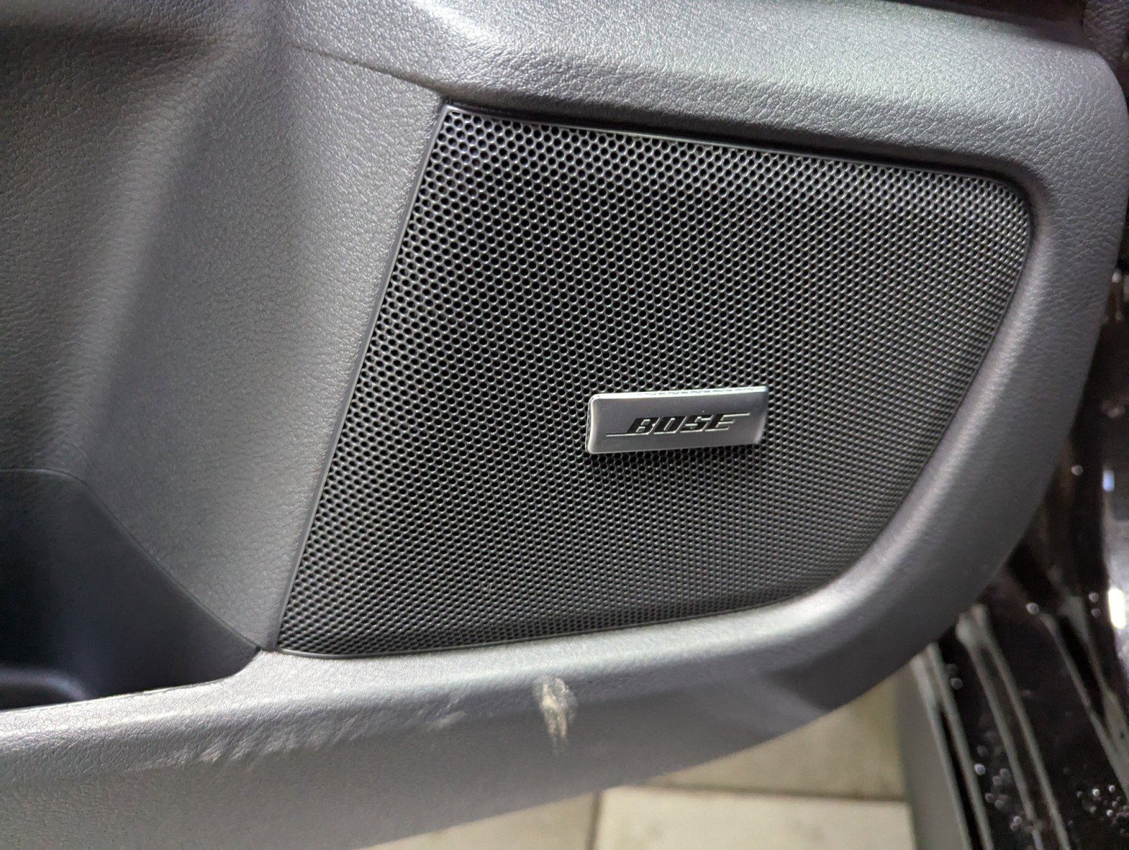 Used 2025 Nissan Sentra SR w/ SR Premium Package image 15