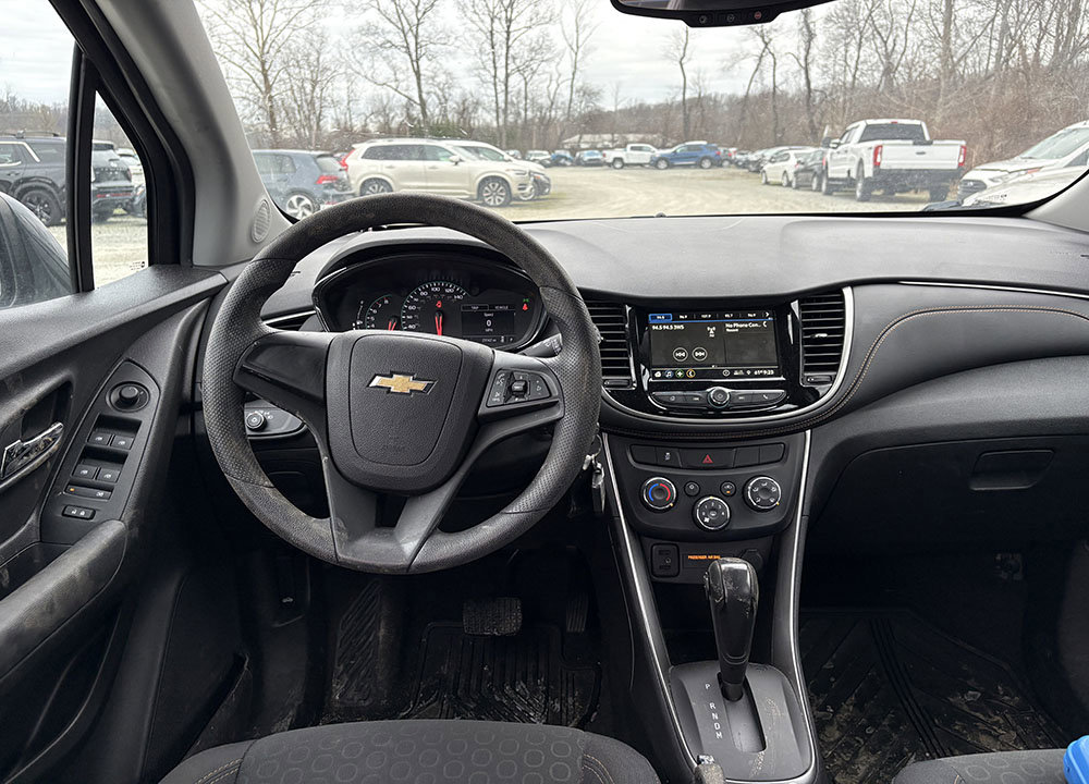 Used 2019 Chevrolet Trax LS image 6