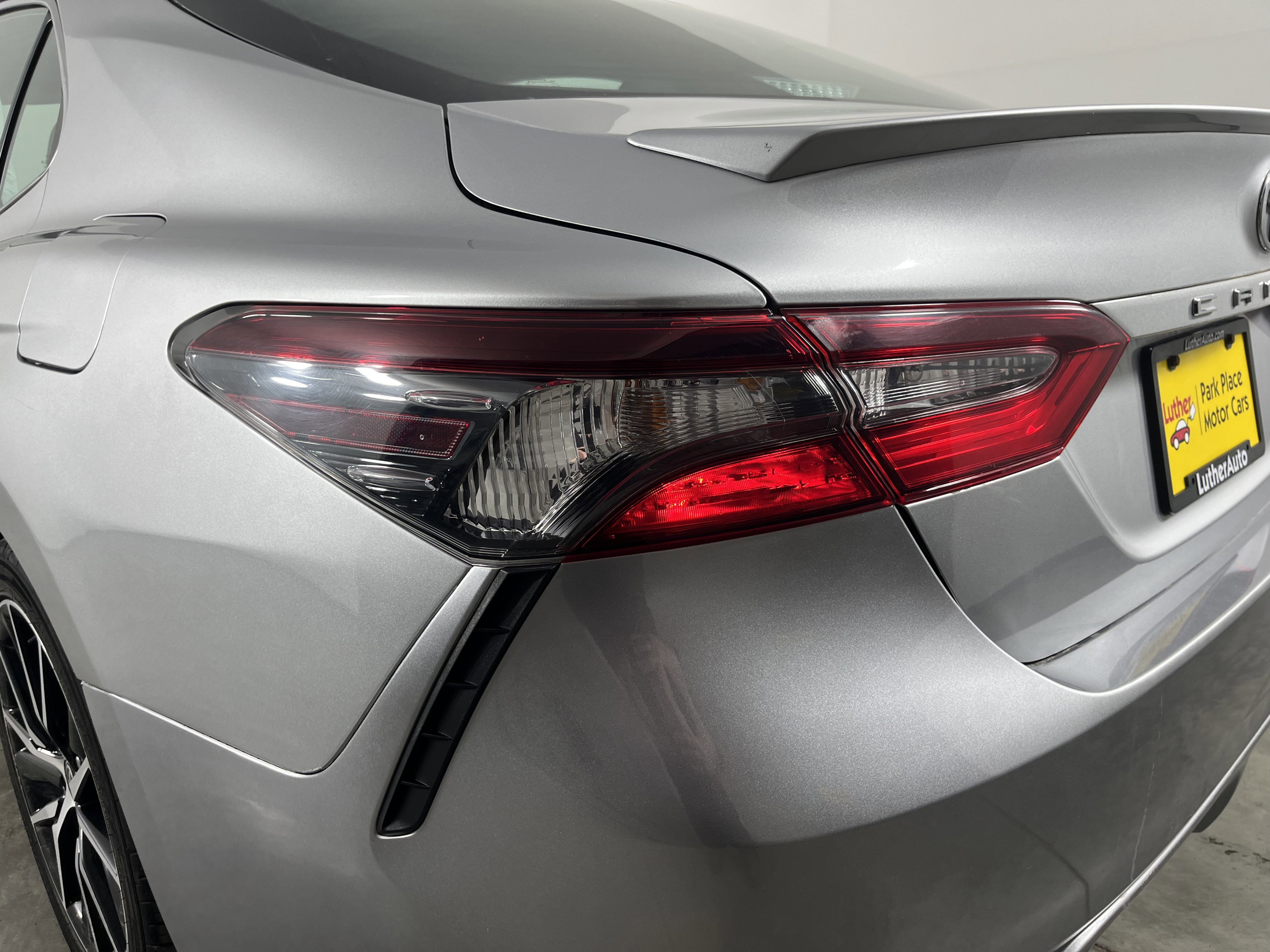 Used 2021 Toyota Camry SE image 26