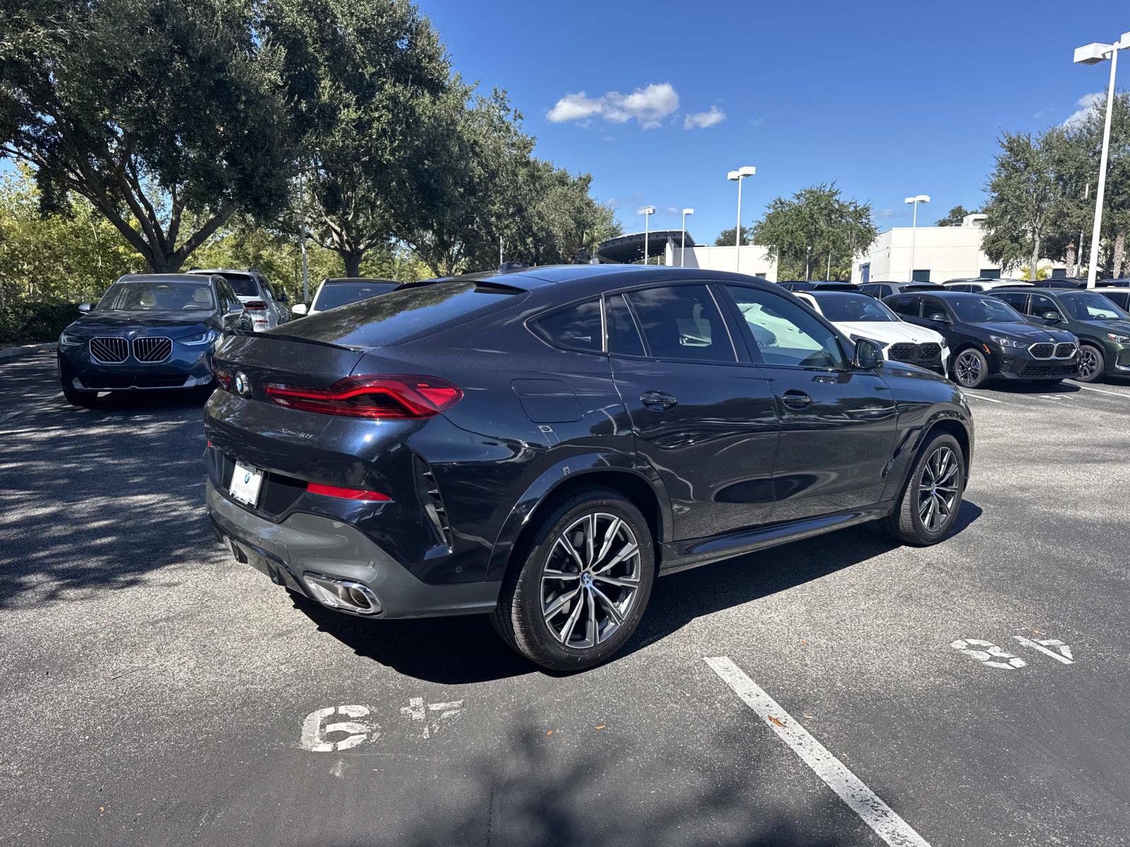 Certified 2025 BMW X6 xDrive40i image 5