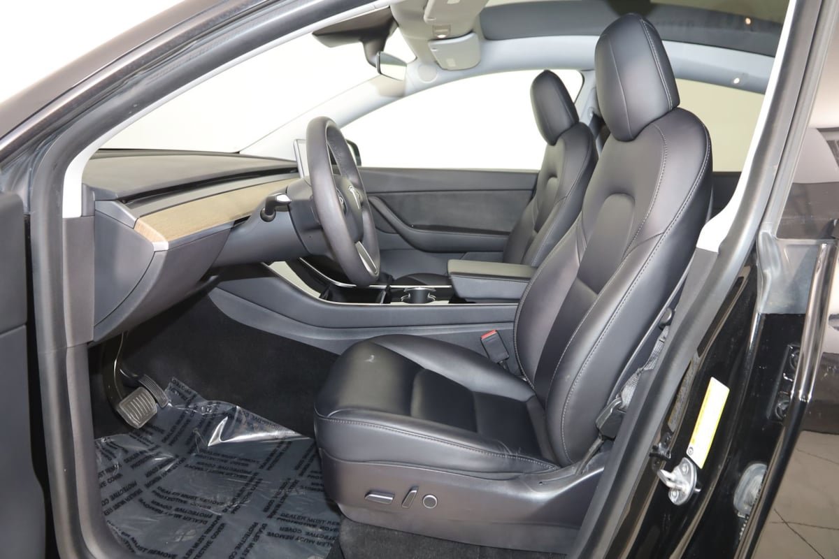 Used 2021 Tesla Model Y Long Range AWD/4WD image 12