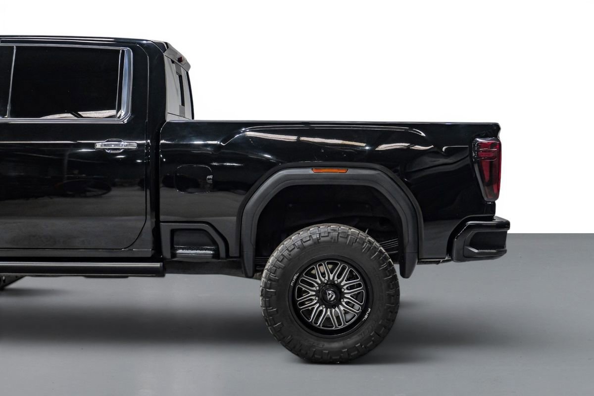 Used 2022 GMC Sierra 2500 Denali w/ Denali Ultimate Package AWD/4WD image 11